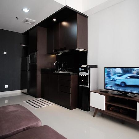 2 Bedrooms - Royal Olive Apartment - Pejaten South Of Jakarta Exterior foto